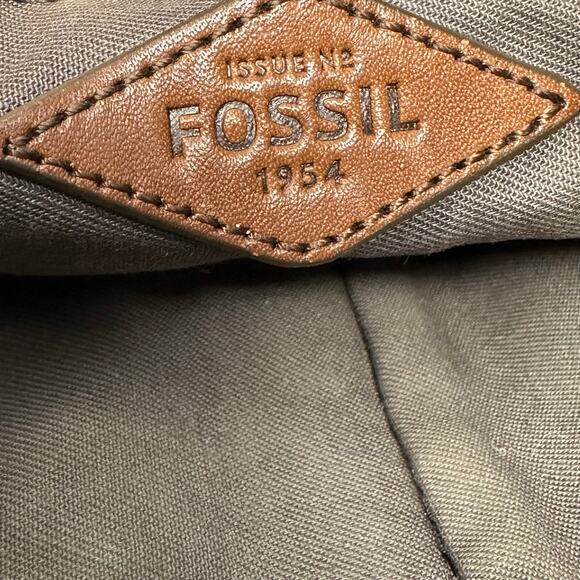 Fossil Morgan Traveler Crossbody Bag - Picture 8 of 11
